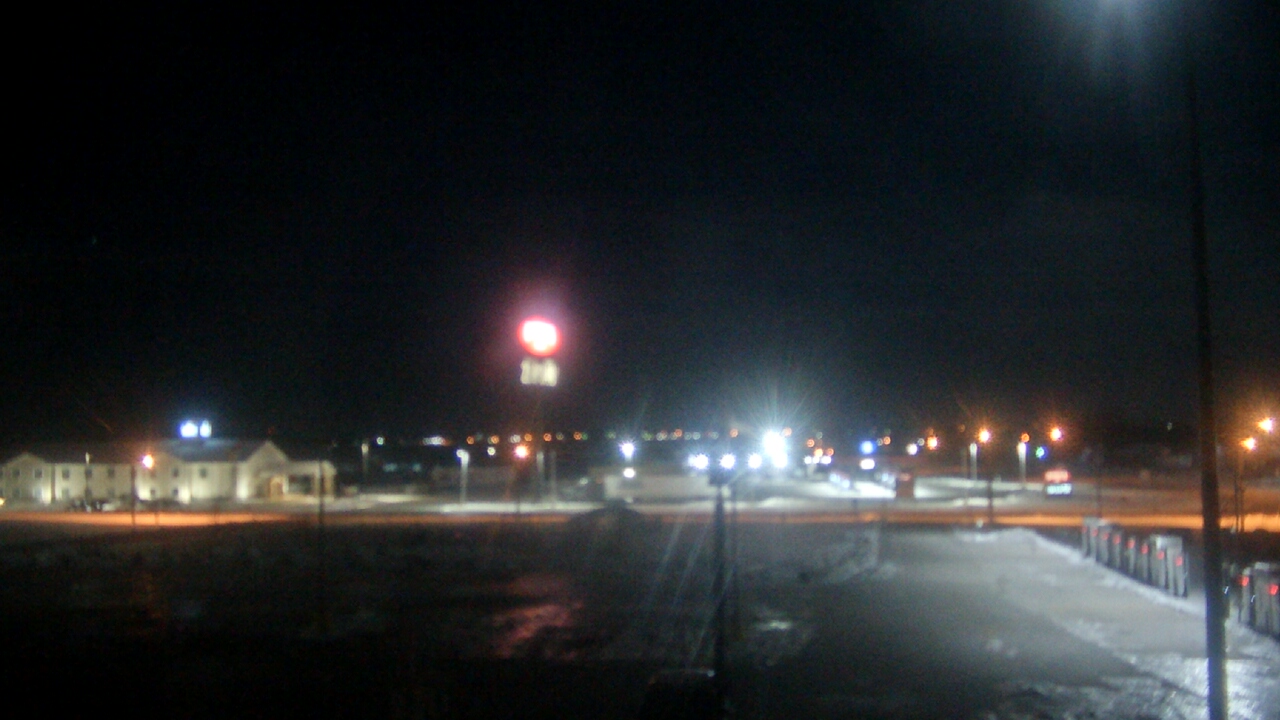 Thumbnail for current weather camera view from Amish Country Store in Lamoni, Iowa