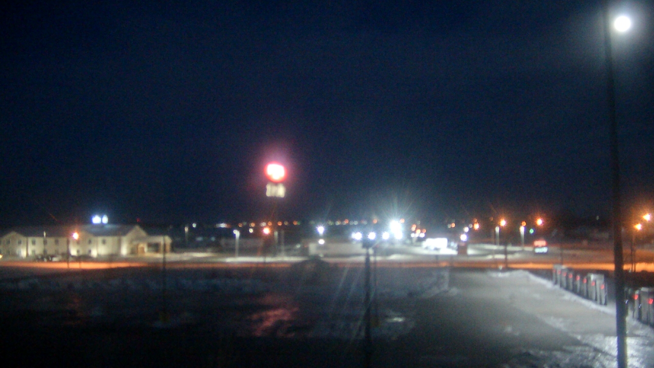 Thumbnail for current weather camera view from Amish Country Store in Lamoni, Iowa