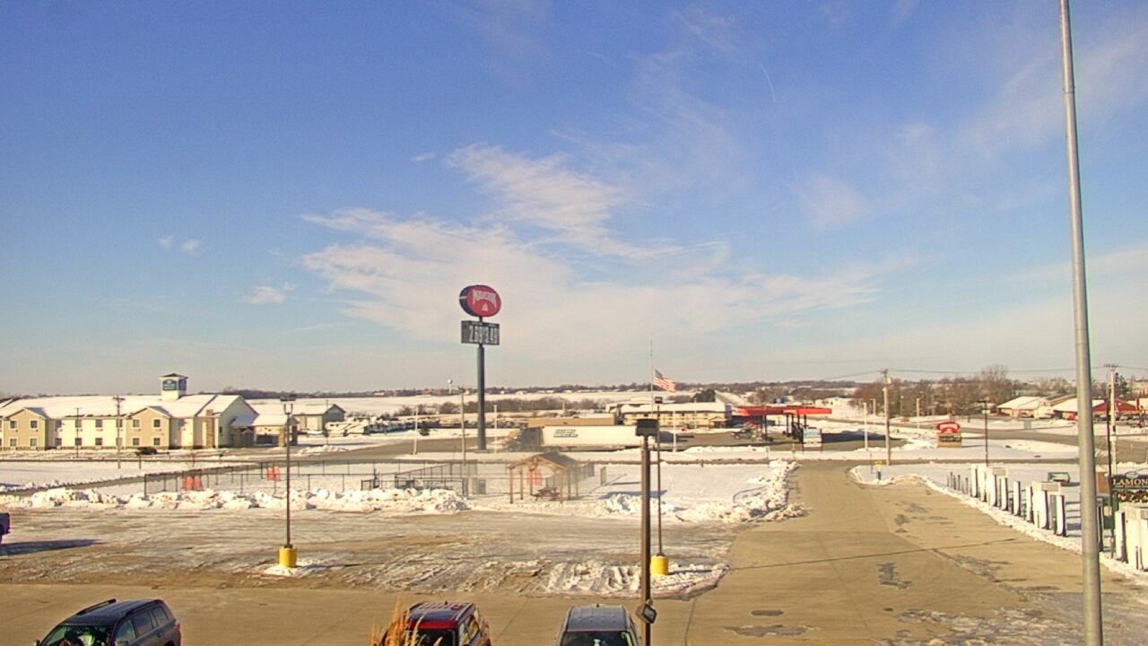 Thumbnail for current weather camera view from Amish Country Store in Lamoni, Iowa