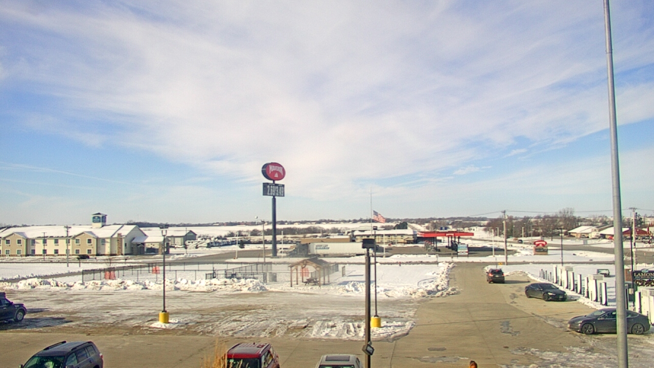 Thumbnail for current weather camera view from Amish Country Store in Lamoni, Iowa