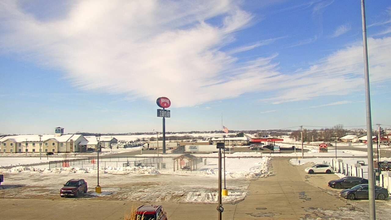 Thumbnail for current weather camera view from Amish Country Store in Lamoni, Iowa