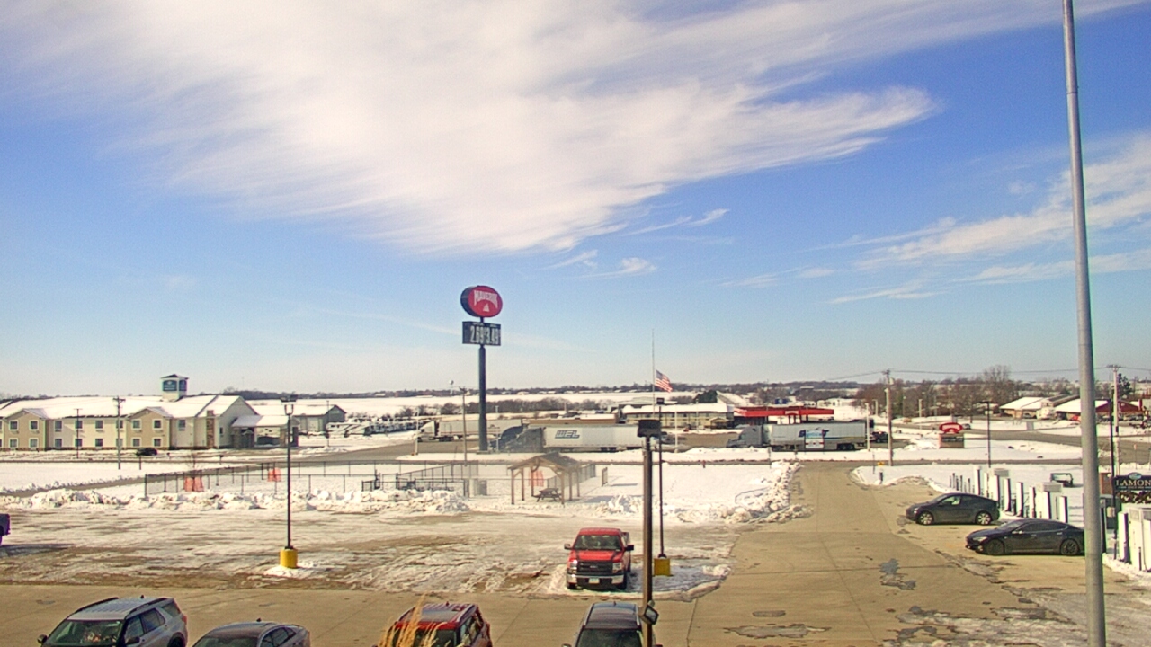 Thumbnail for current weather camera view from Amish Country Store in Lamoni, Iowa