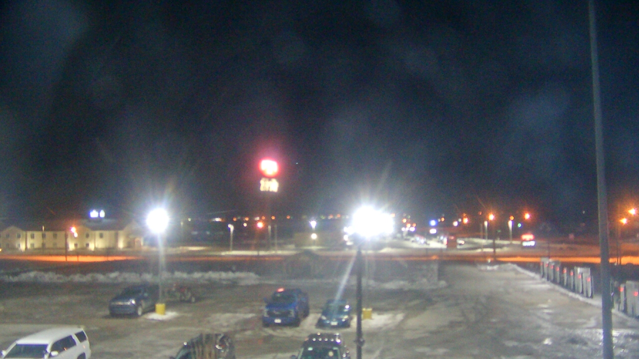 Thumbnail for current weather camera view from Amish Country Store in Lamoni, Iowa