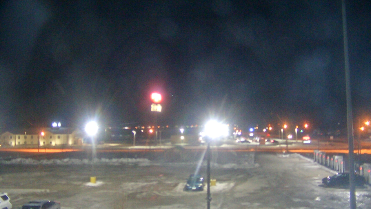 Thumbnail for current weather camera view from Amish Country Store in Lamoni, Iowa