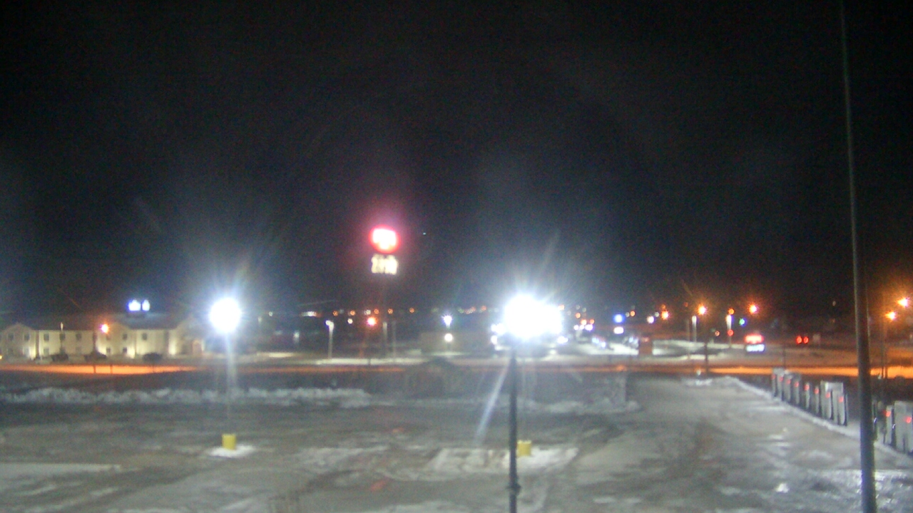 Thumbnail for current weather camera view from Amish Country Store in Lamoni, Iowa