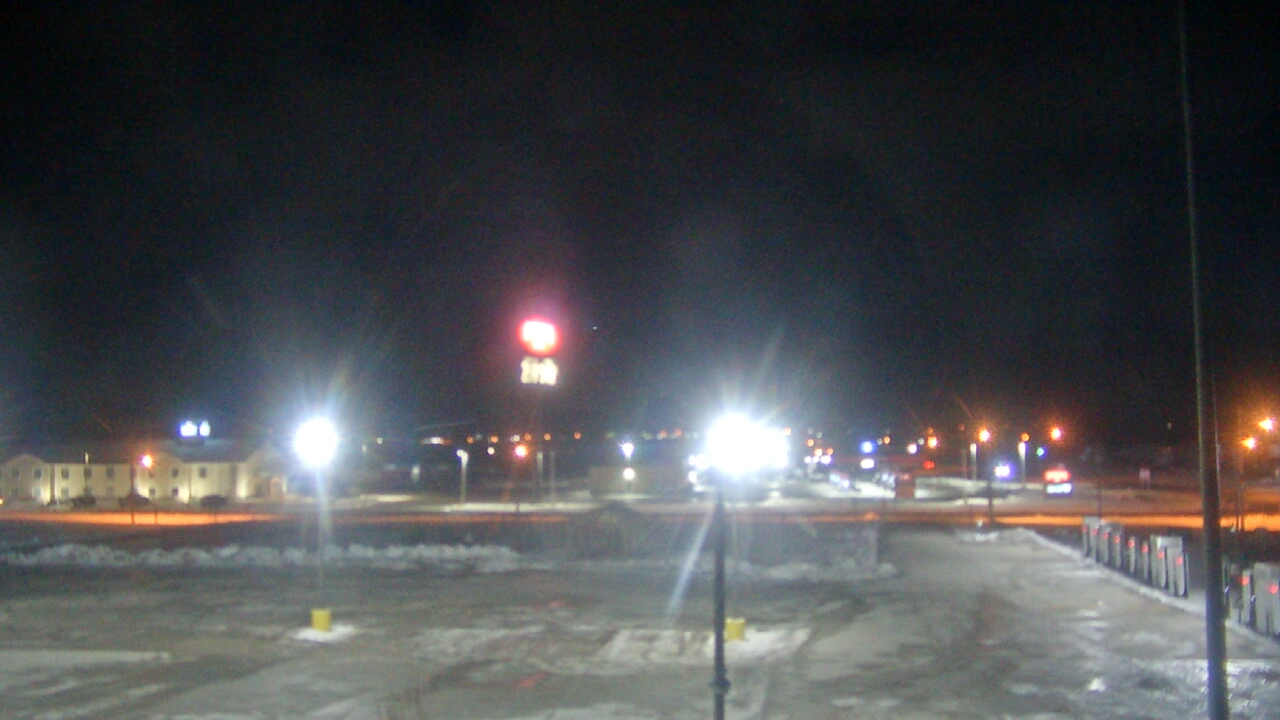 Thumbnail for current weather camera view from Amish Country Store in Lamoni, Iowa