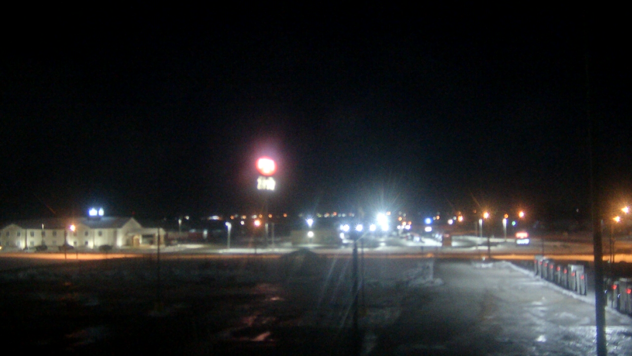 Thumbnail for current weather camera view from Amish Country Store in Lamoni, Iowa