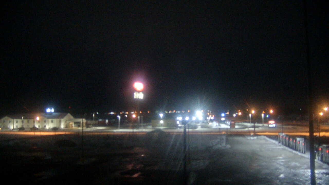 Thumbnail for current weather camera view from Amish Country Store in Lamoni, Iowa