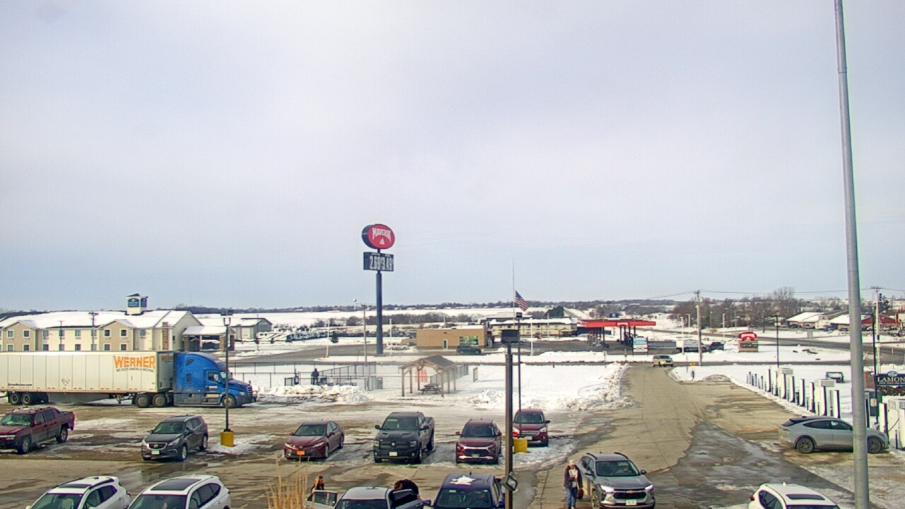 Thumbnail for current weather camera view from Amish Country Store in Lamoni, Iowa