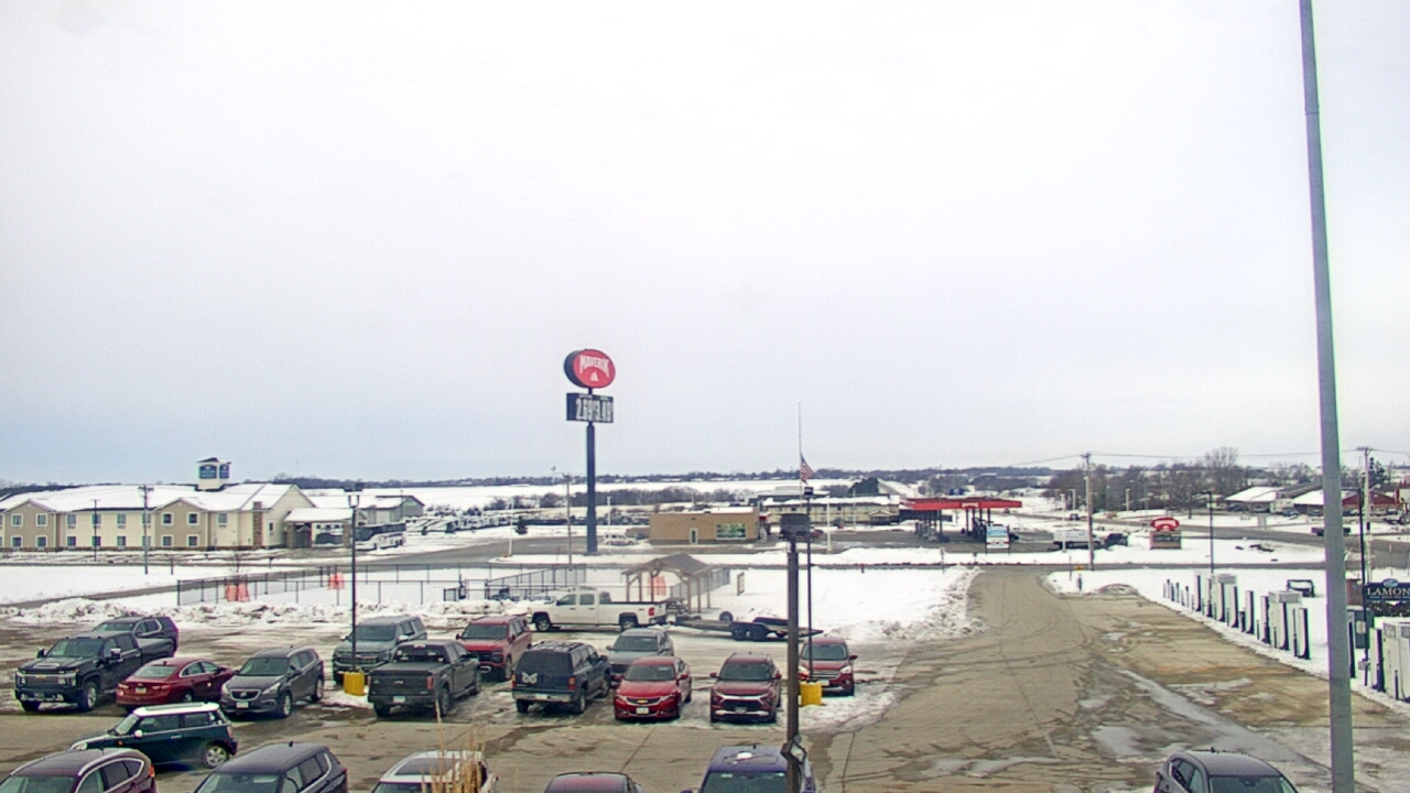 Thumbnail for current weather camera view from Amish Country Store in Lamoni, Iowa