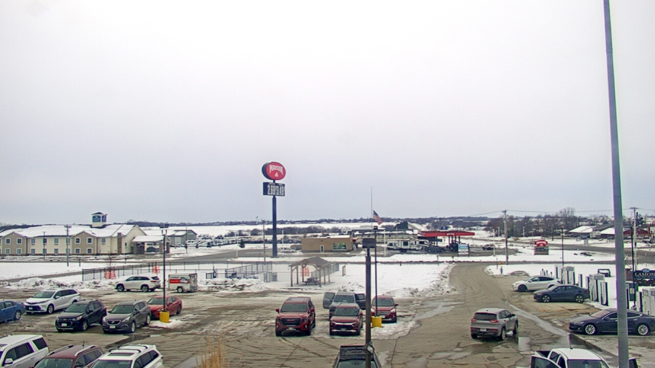 Thumbnail for current weather camera view from Amish Country Store in Lamoni, Iowa