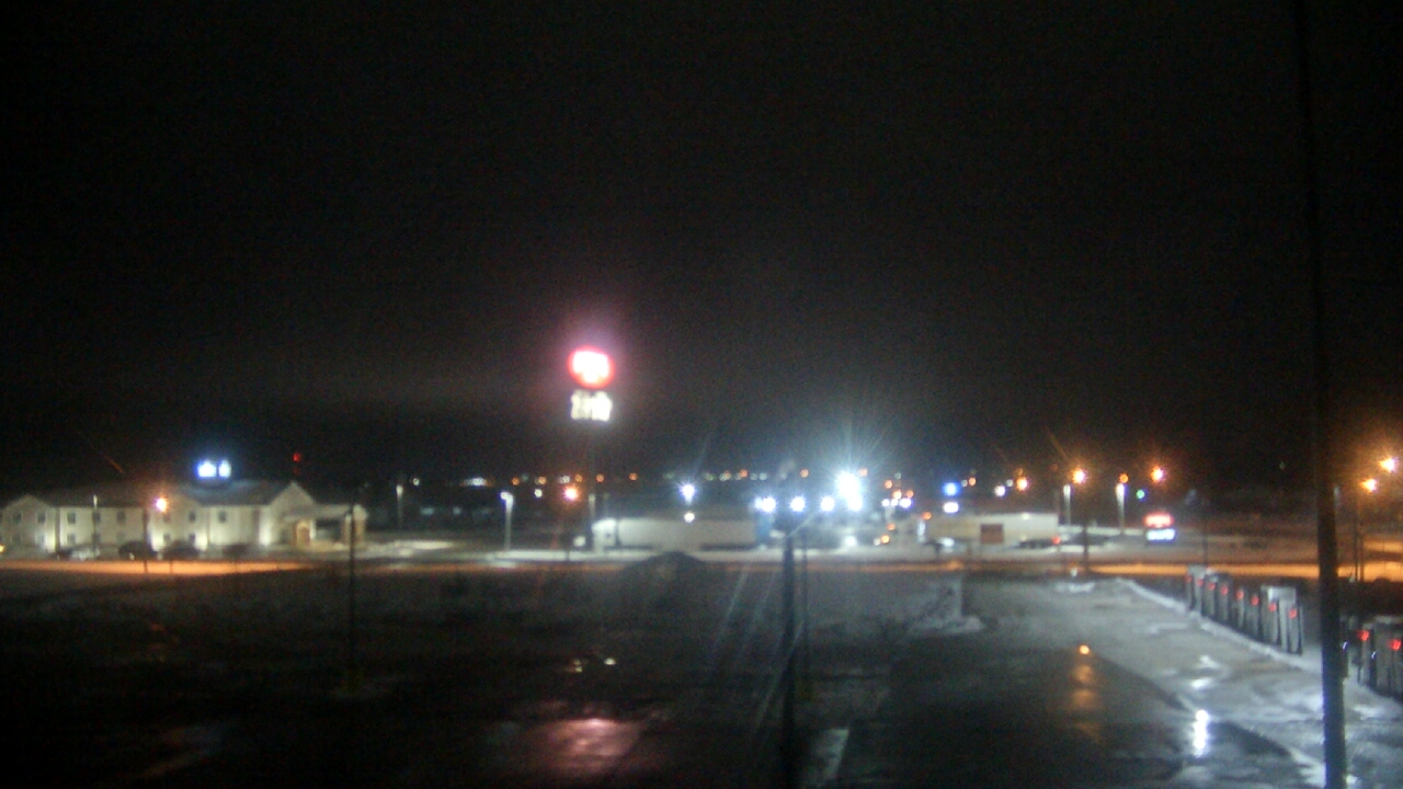 Thumbnail for current weather camera view from Amish Country Store in Lamoni, Iowa