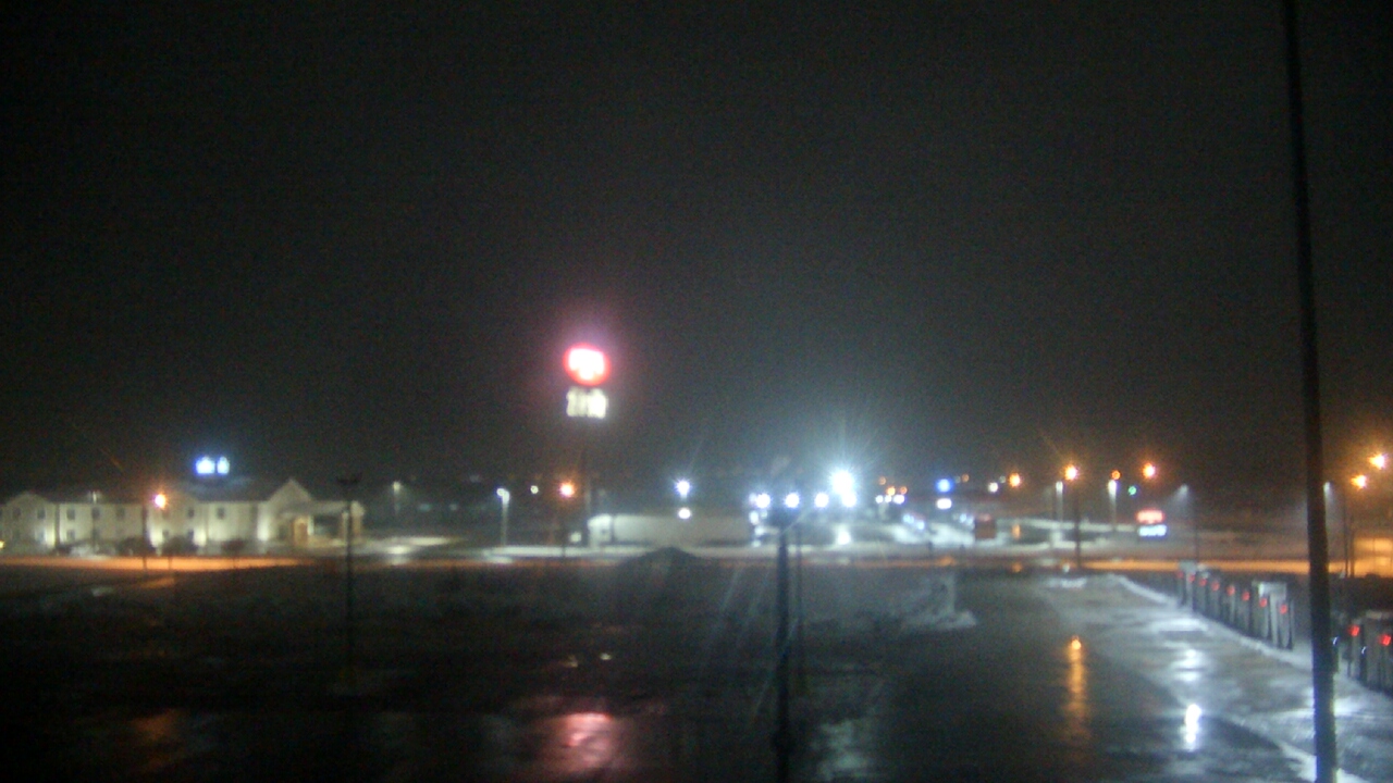 Thumbnail for current weather camera view from Amish Country Store in Lamoni, Iowa