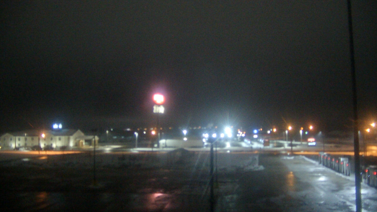 Thumbnail for current weather camera view from Amish Country Store in Lamoni, Iowa