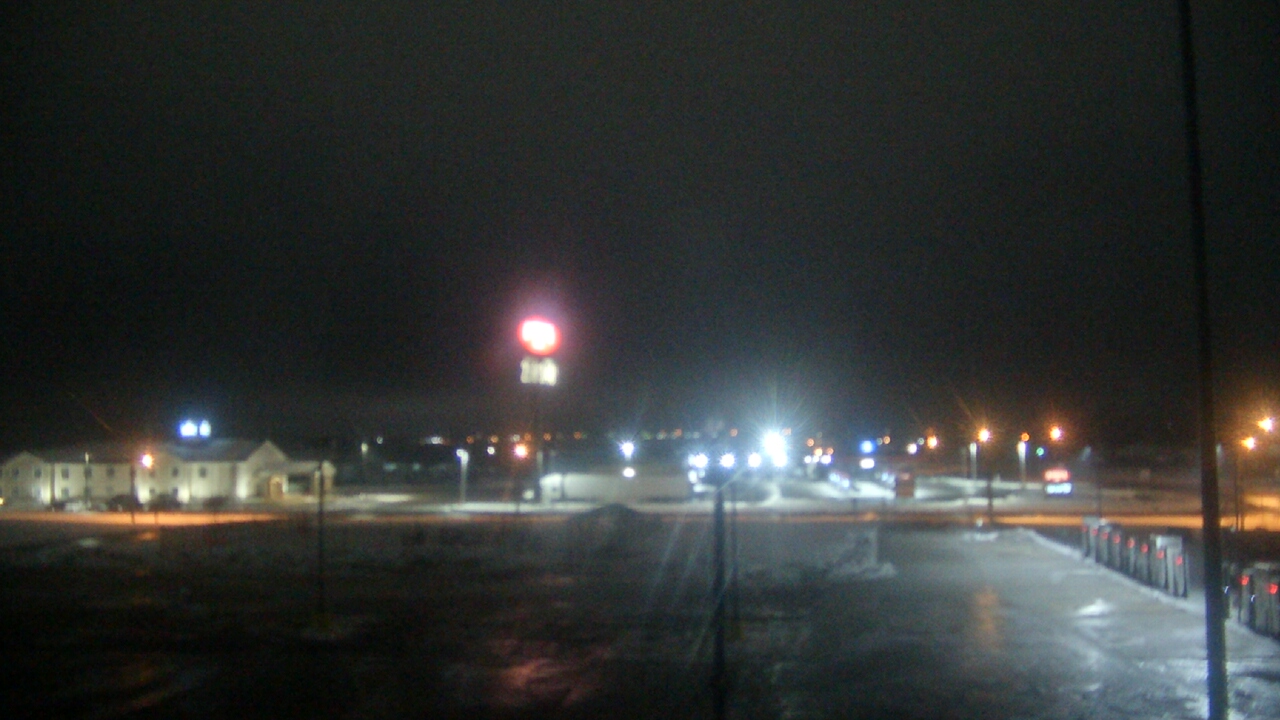 Thumbnail for current weather camera view from Amish Country Store in Lamoni, Iowa