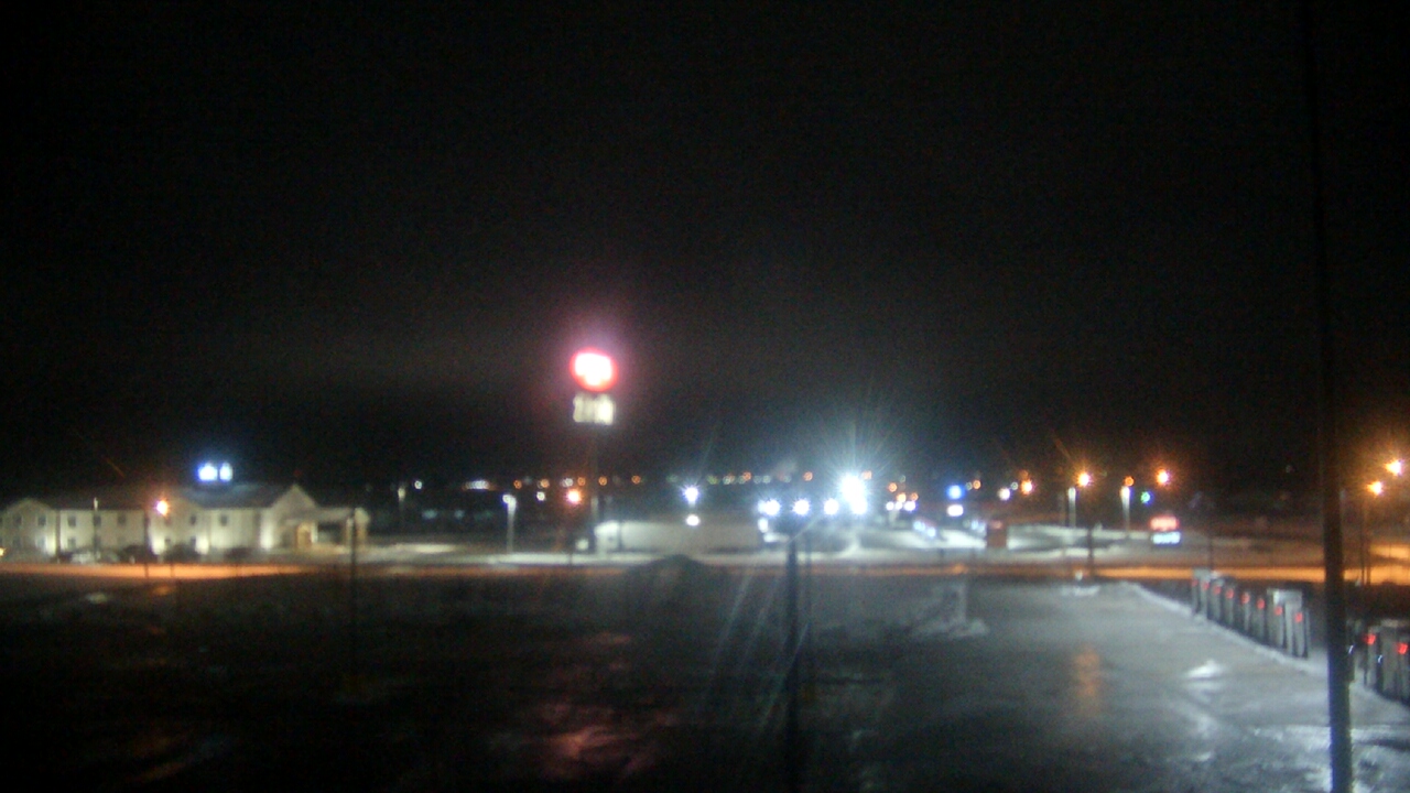 Thumbnail for current weather camera view from Amish Country Store in Lamoni, Iowa