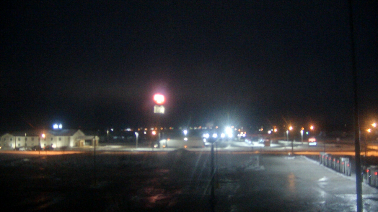 Thumbnail for current weather camera view from Amish Country Store in Lamoni, Iowa
