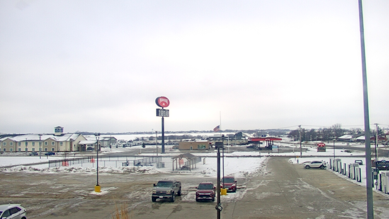 Thumbnail for current weather camera view from Amish Country Store in Lamoni, Iowa