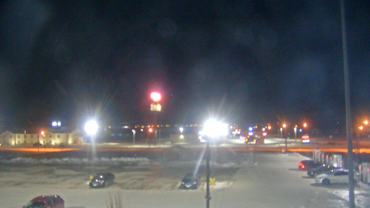 Thumbnail for current weather camera view from Amish Country Store in Lamoni, Iowa