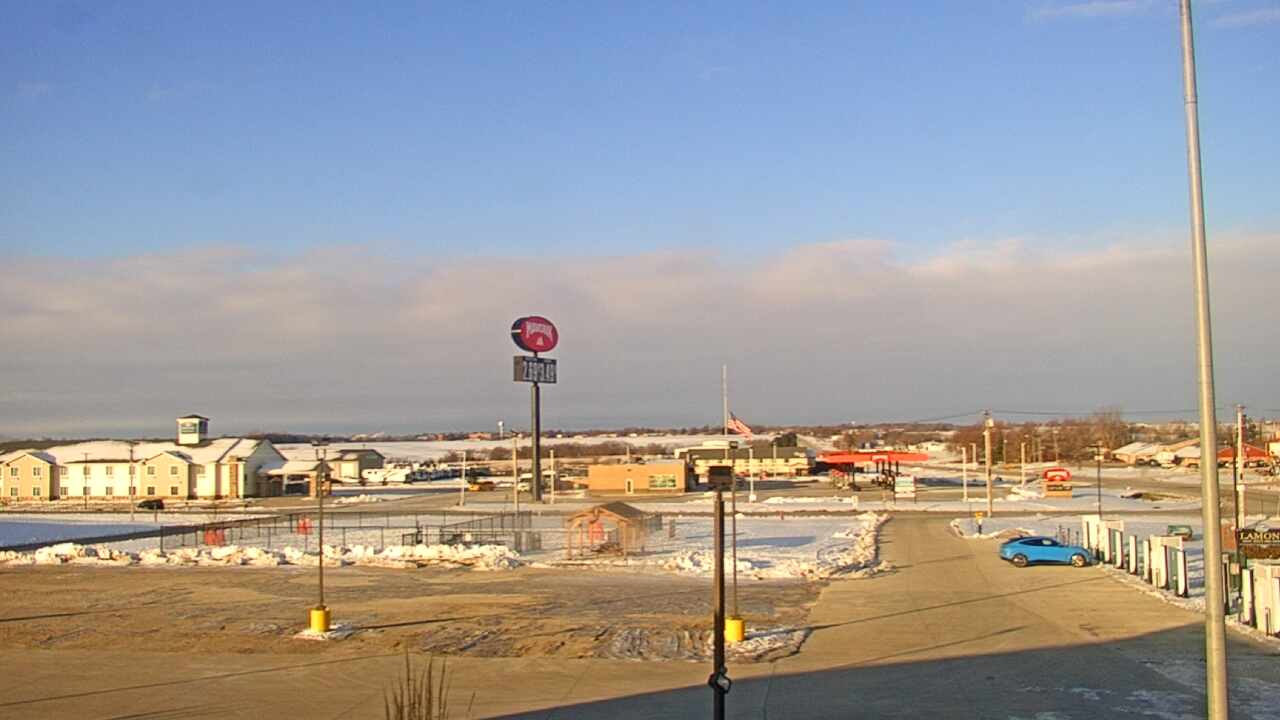 Thumbnail for current weather camera view from Amish Country Store in Lamoni, Iowa