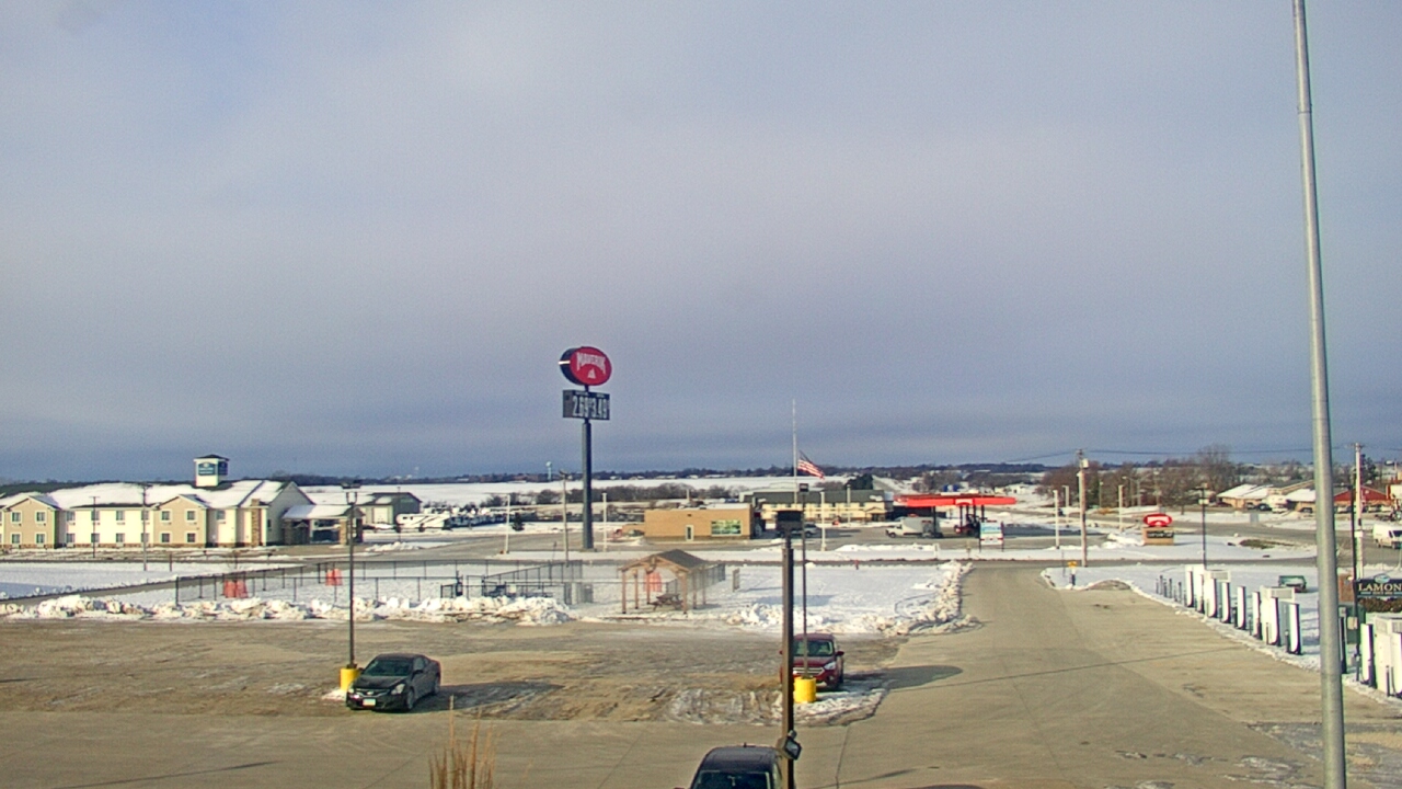 Thumbnail for current weather camera view from Amish Country Store in Lamoni, Iowa