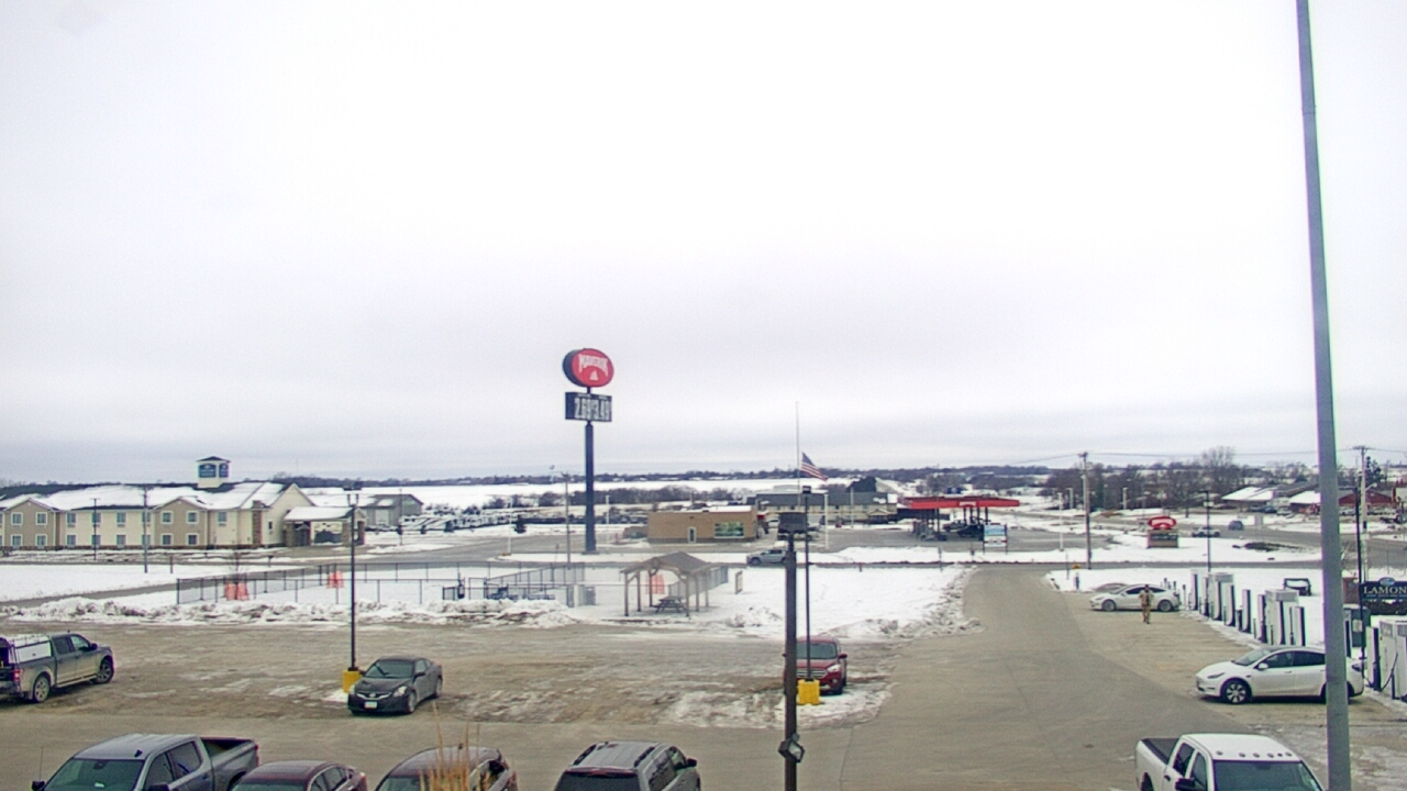 Thumbnail for current weather camera view from Amish Country Store in Lamoni, Iowa