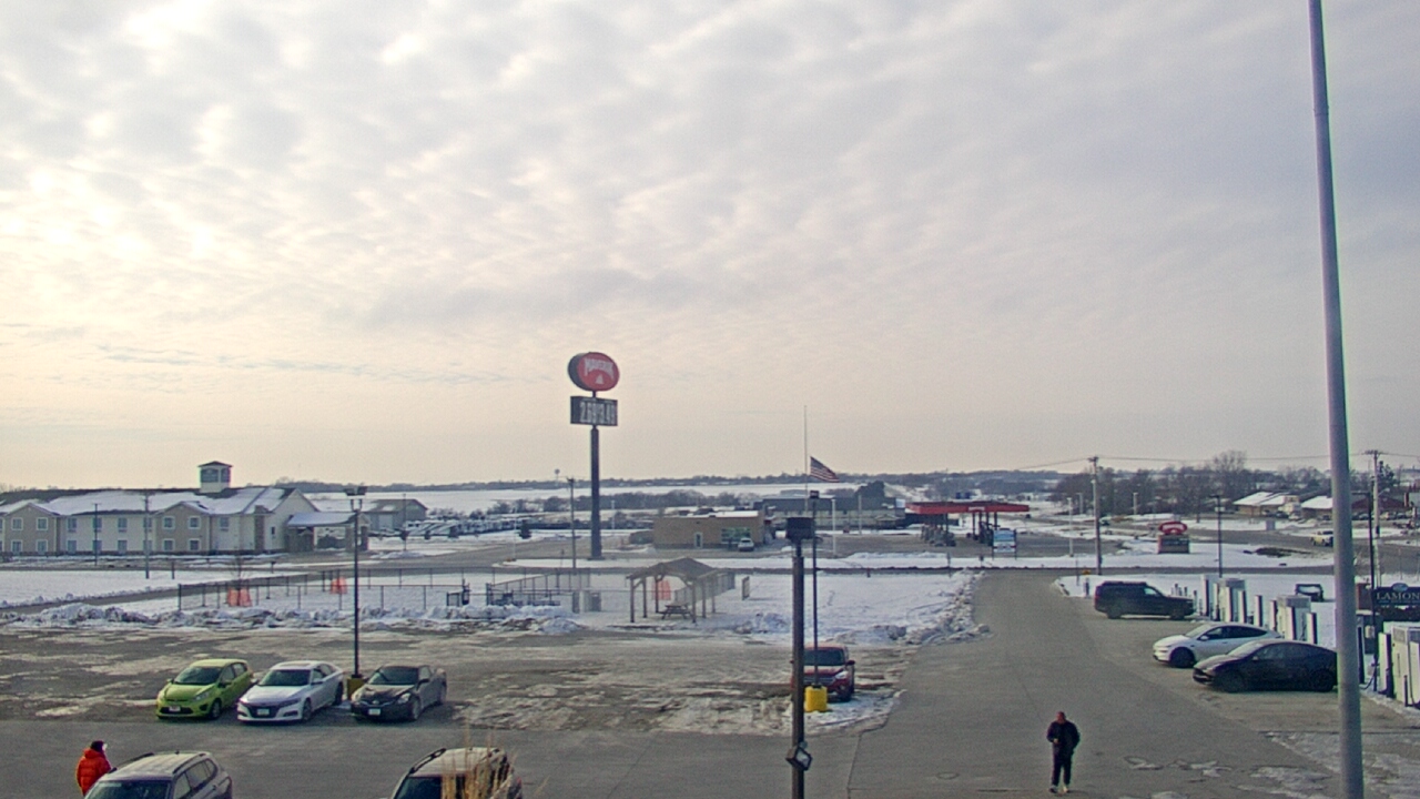 Thumbnail for current weather camera view from Amish Country Store in Lamoni, Iowa