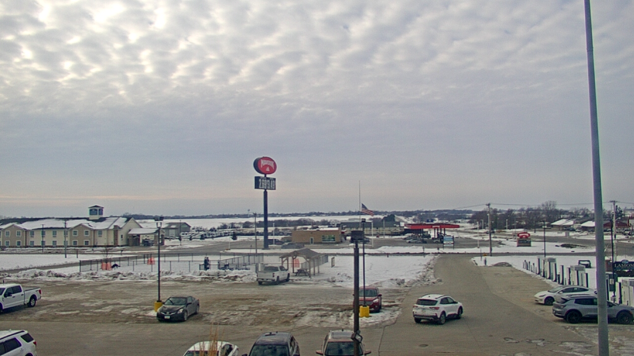 Thumbnail for current weather camera view from Amish Country Store in Lamoni, Iowa