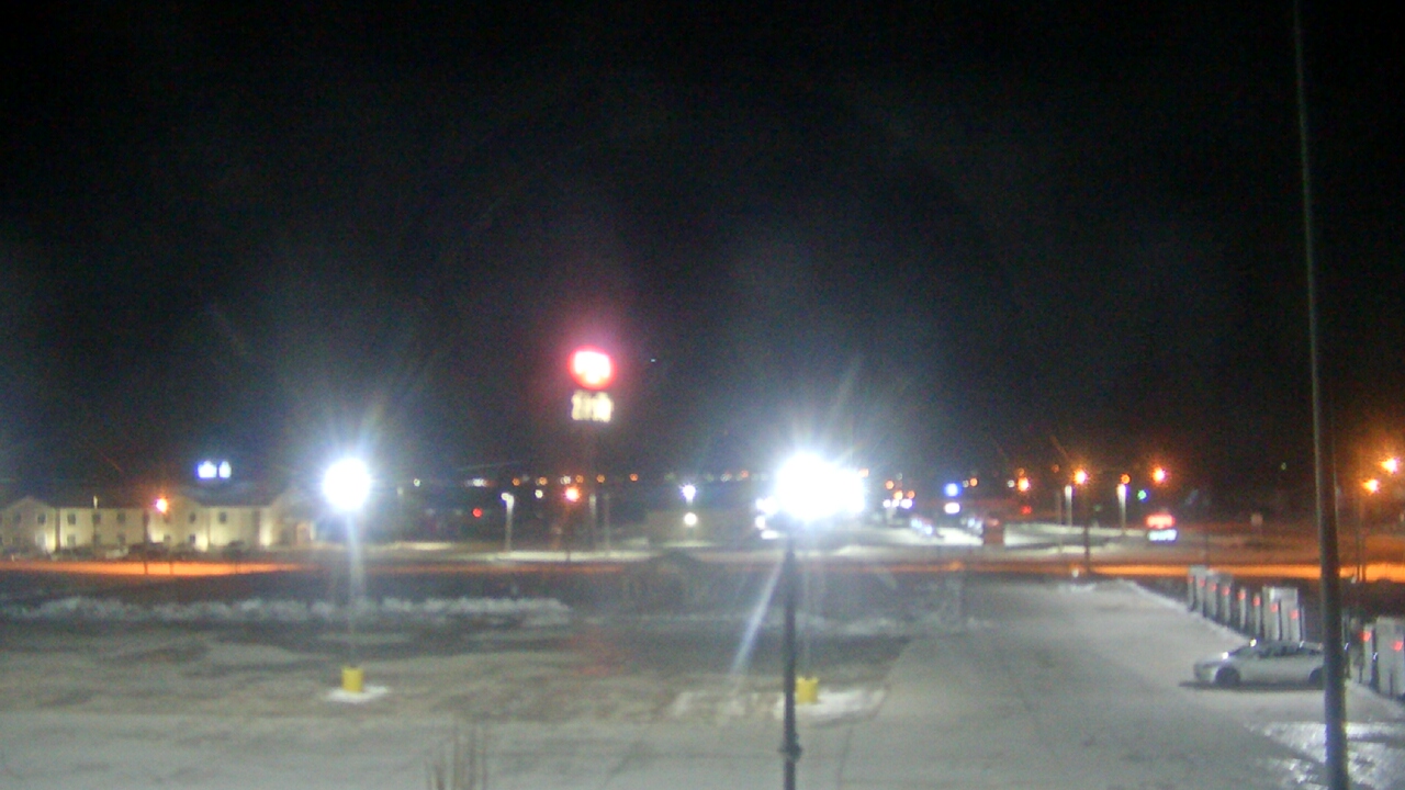 Thumbnail for current weather camera view from Amish Country Store in Lamoni, Iowa