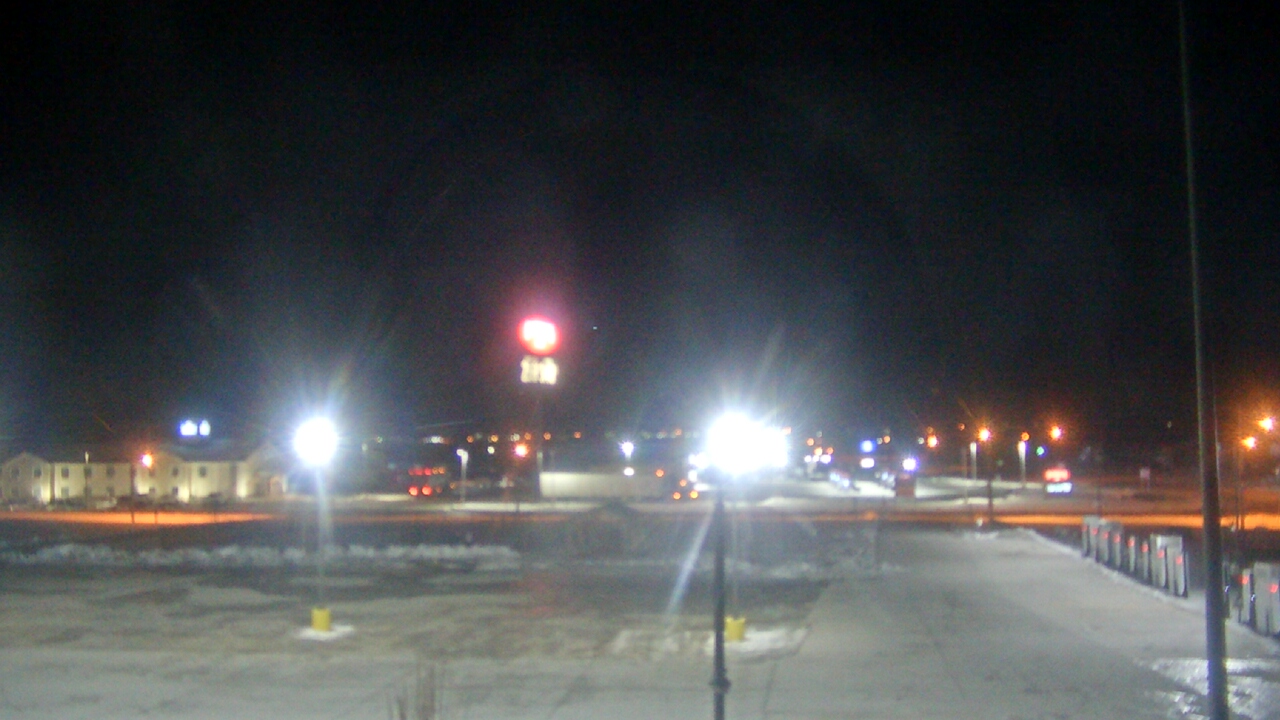 Thumbnail for current weather camera view from Amish Country Store in Lamoni, Iowa