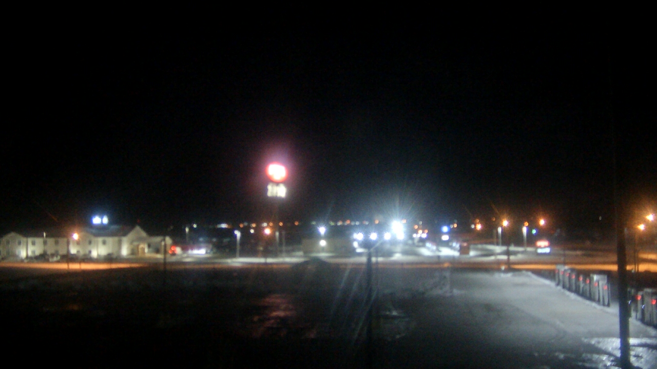 Thumbnail for current weather camera view from Amish Country Store in Lamoni, Iowa