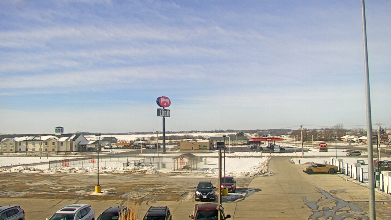 Thumbnail for current weather camera view from Amish Country Store in Lamoni, Iowa