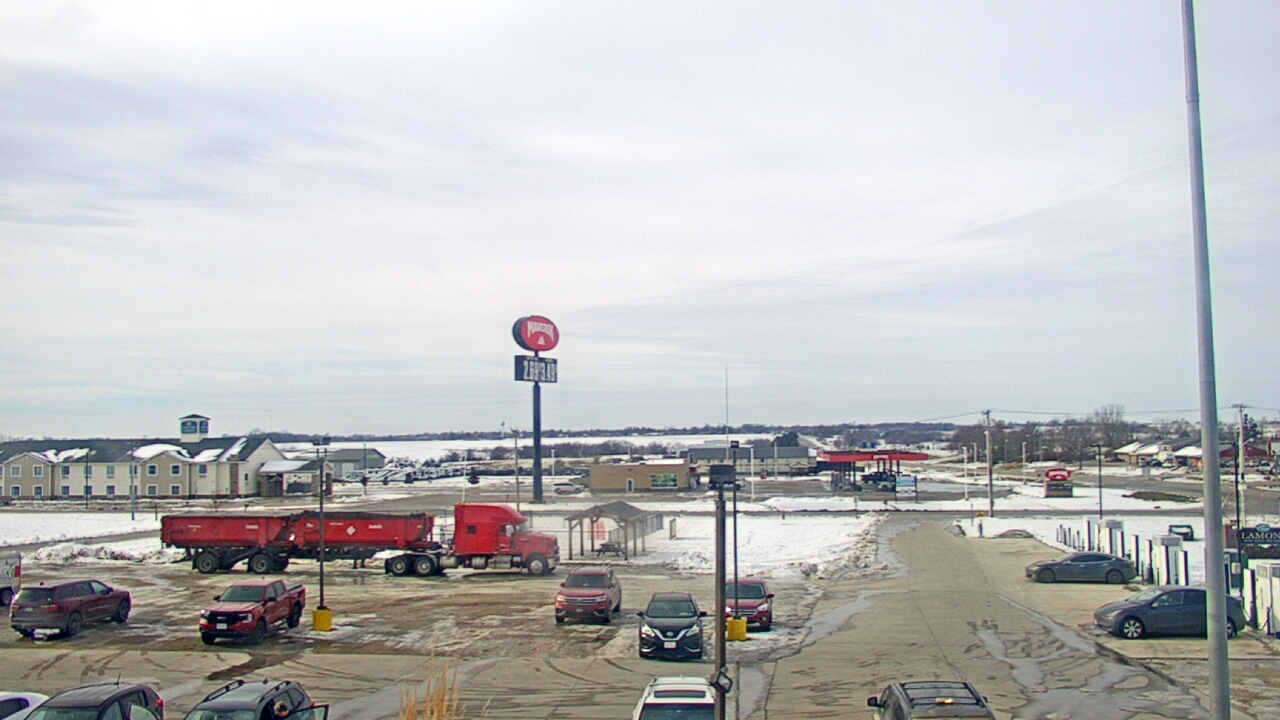Thumbnail for current weather camera view from Amish Country Store in Lamoni, Iowa