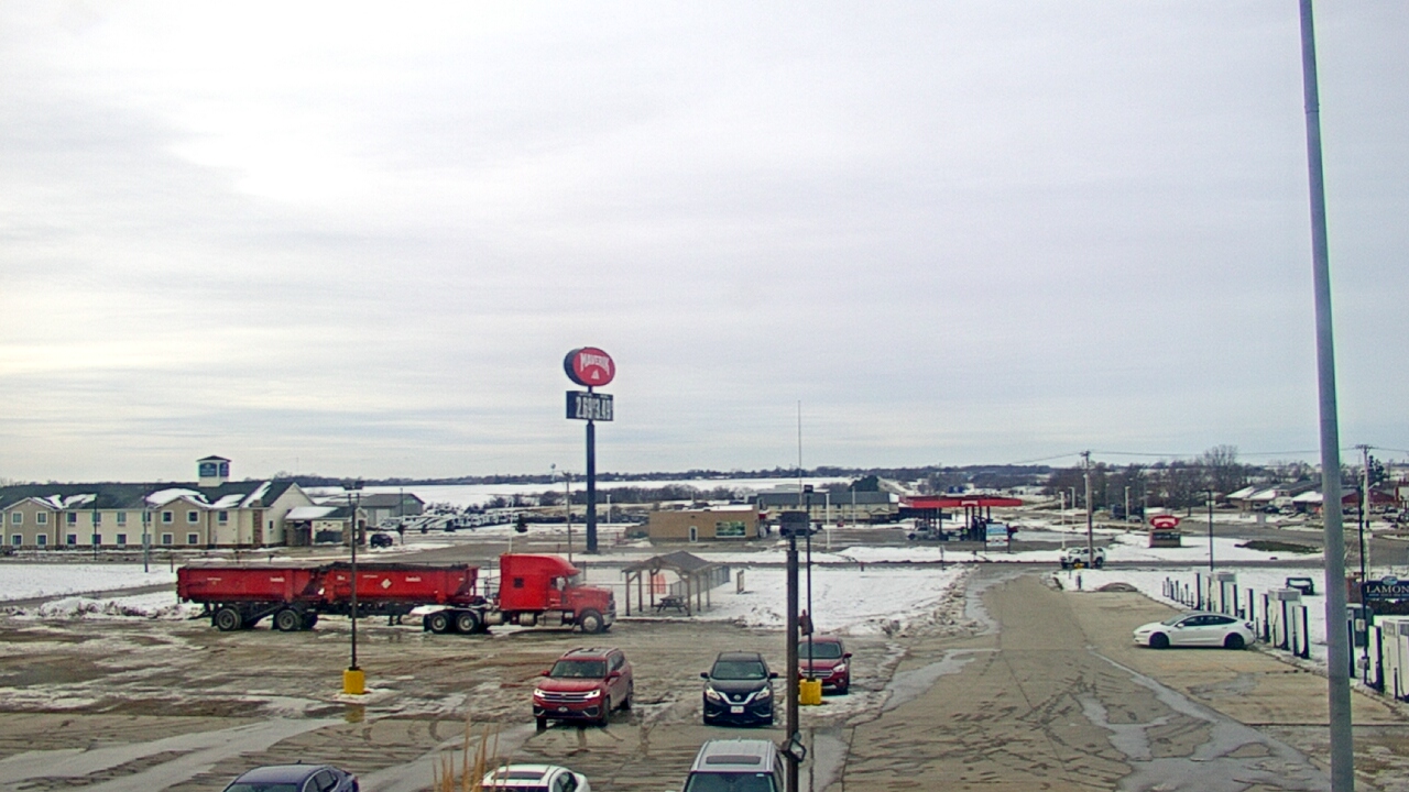 Thumbnail for current weather camera view from Amish Country Store in Lamoni, Iowa
