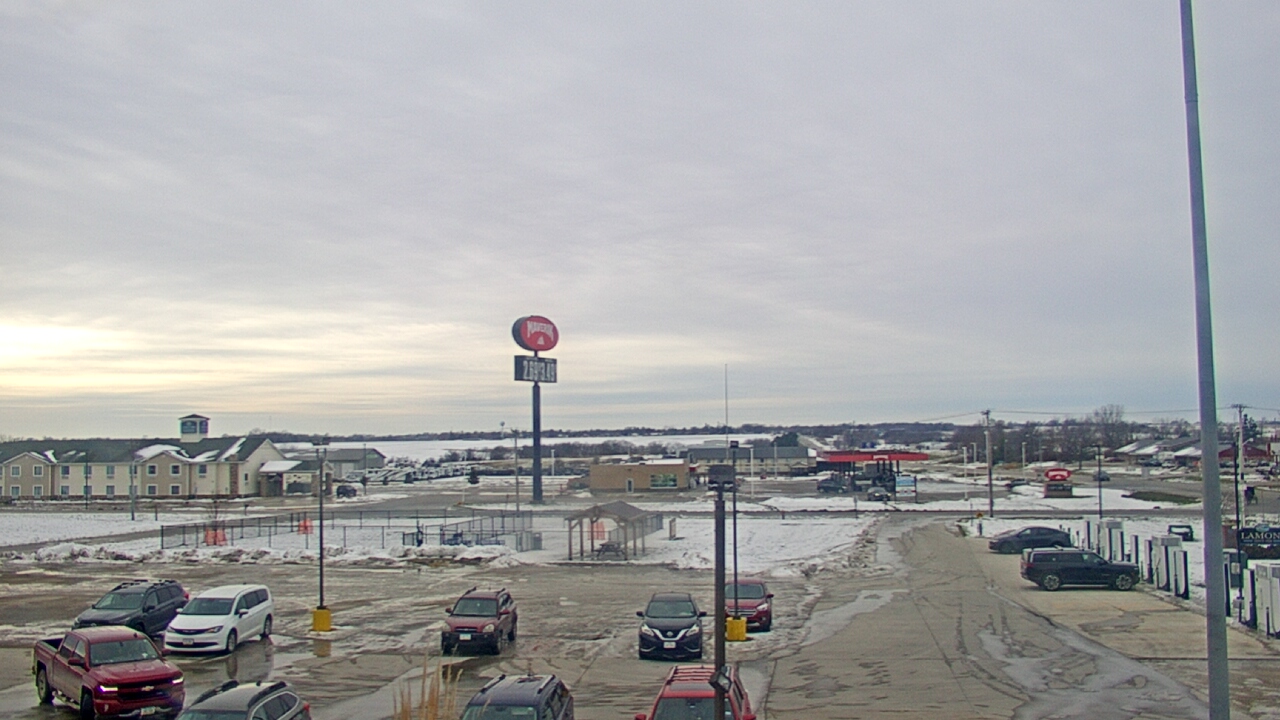 Thumbnail for current weather camera view from Amish Country Store in Lamoni, Iowa