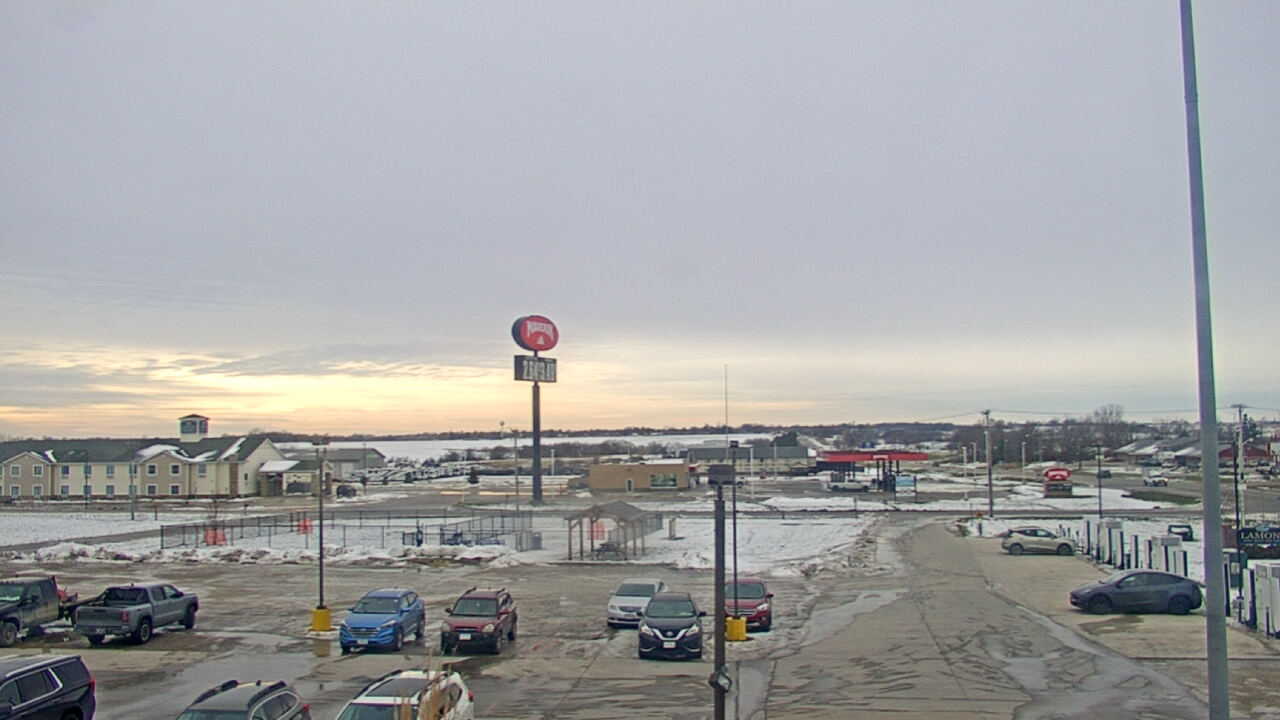 Thumbnail for current weather camera view from Amish Country Store in Lamoni, Iowa