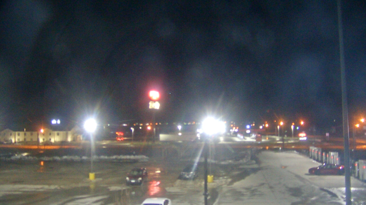 Thumbnail for current weather camera view from Amish Country Store in Lamoni, Iowa