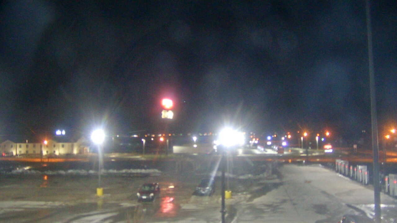 Thumbnail for current weather camera view from Amish Country Store in Lamoni, Iowa