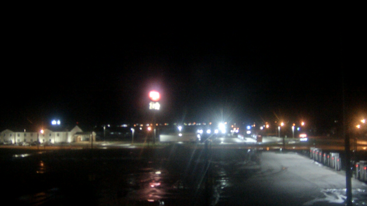 Thumbnail for current weather camera view from Amish Country Store in Lamoni, Iowa