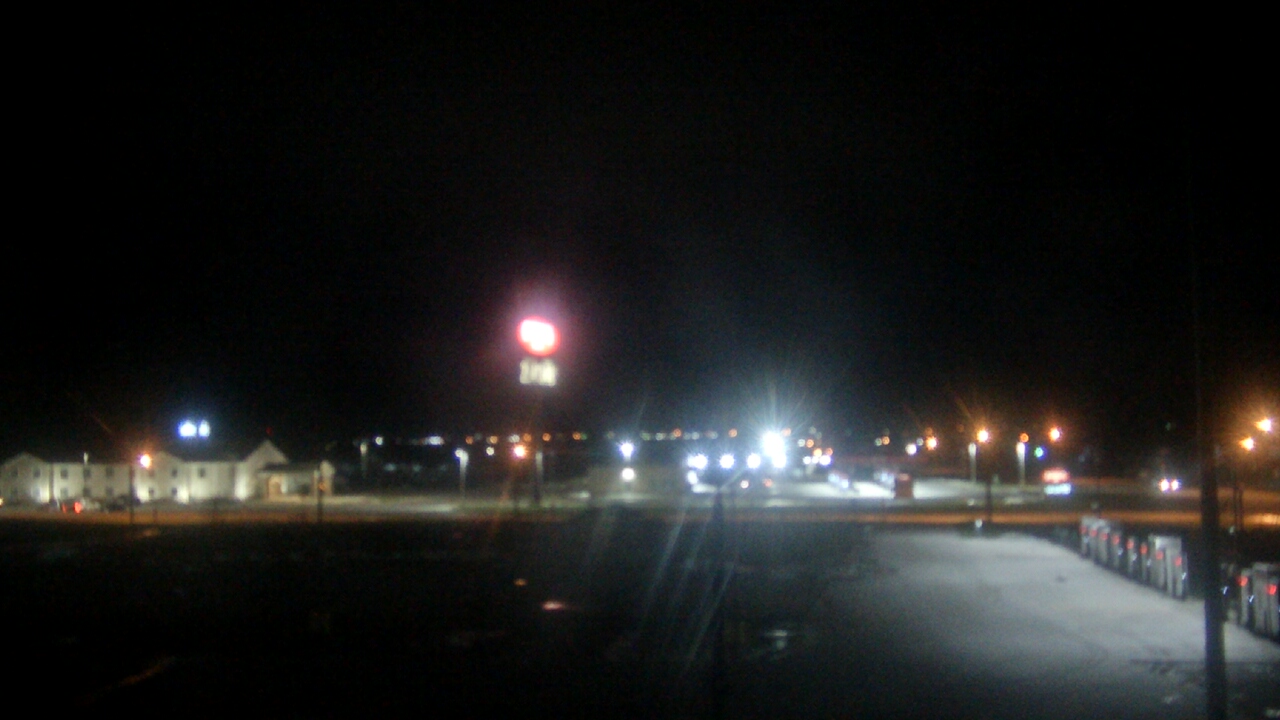 Thumbnail for current weather camera view from Amish Country Store in Lamoni, Iowa