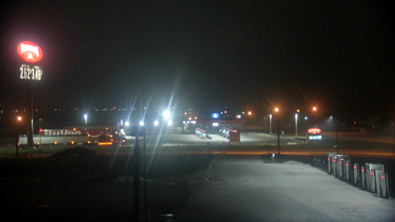 Thumbnail for current weather camera view from Amish Country Store in Lamoni, Iowa