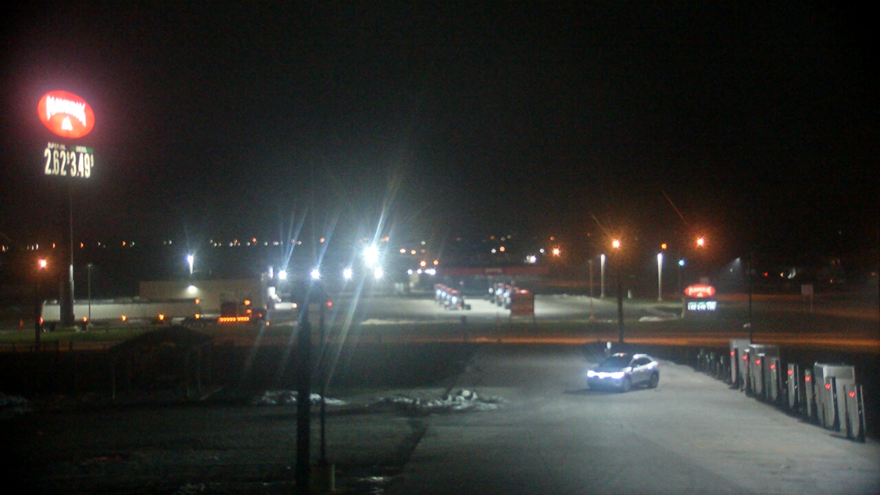 Thumbnail for current weather camera view from Amish Country Store in Lamoni, Iowa