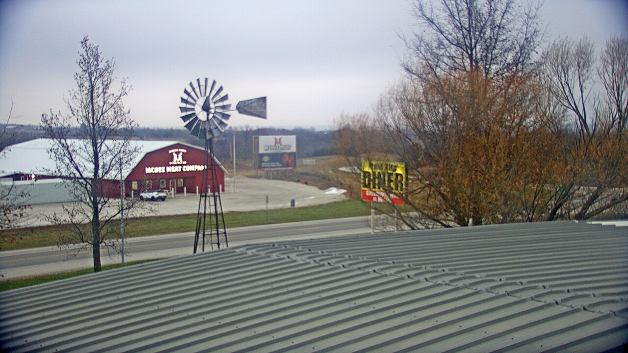 Thumbnail for current weather camera view from Amish Country Store in Lamoni, Iowa