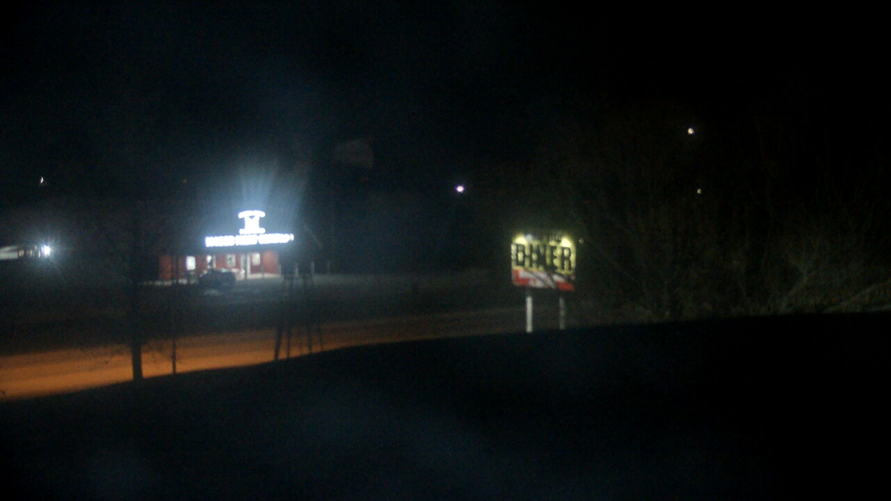 Thumbnail for current weather camera view from Amish Country Store in Lamoni, Iowa