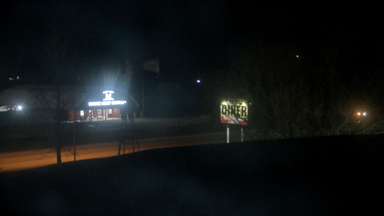 Thumbnail for current weather camera view from Amish Country Store in Lamoni, Iowa