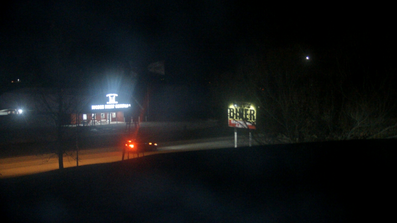 Thumbnail for current weather camera view from Amish Country Store in Lamoni, Iowa