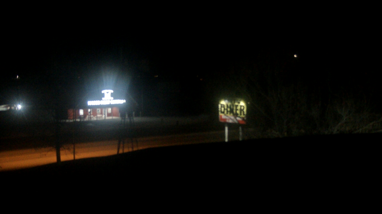 Thumbnail for current weather camera view from Amish Country Store in Lamoni, Iowa