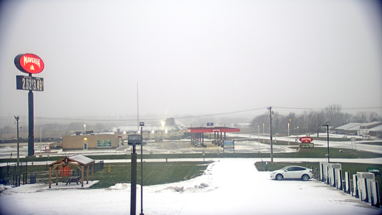Thumbnail for current weather camera view from Amish Country Store in Lamoni, Iowa