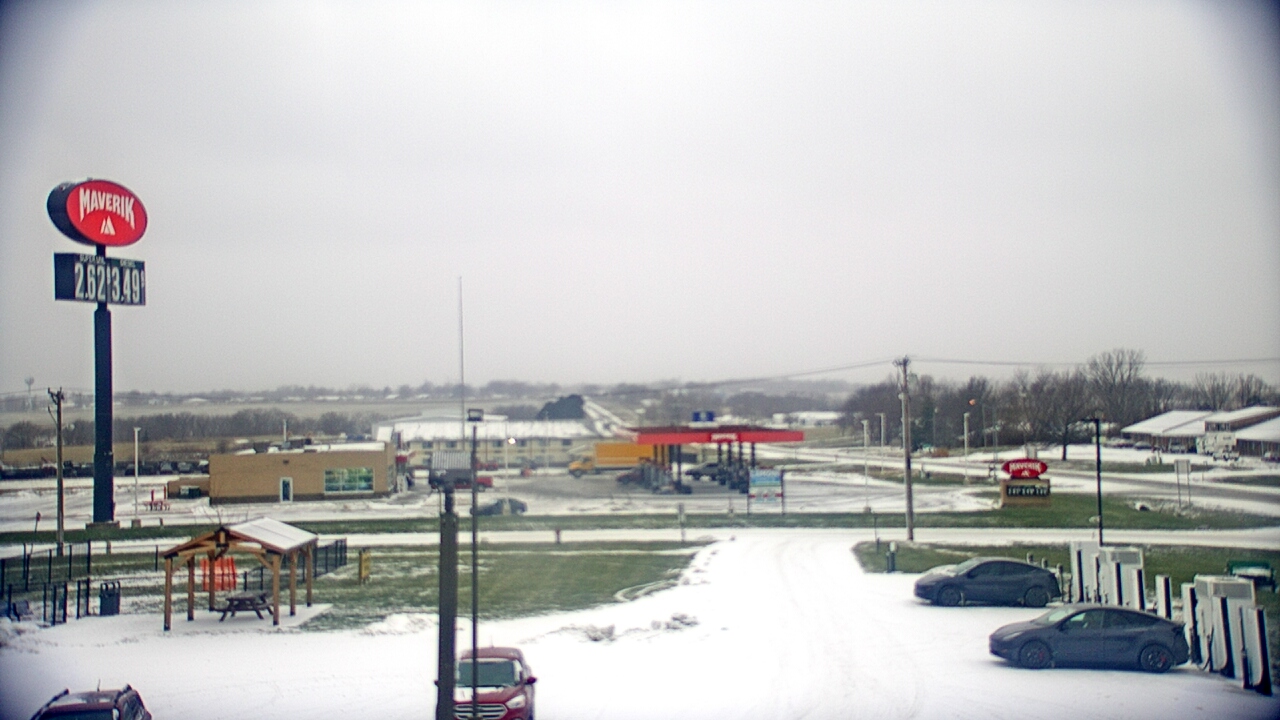 Thumbnail for current weather camera view from Amish Country Store in Lamoni, Iowa