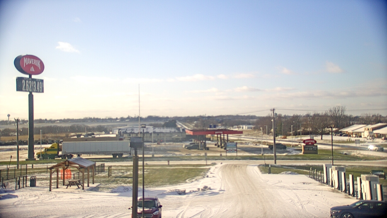Thumbnail for current weather camera view from Amish Country Store in Lamoni, Iowa